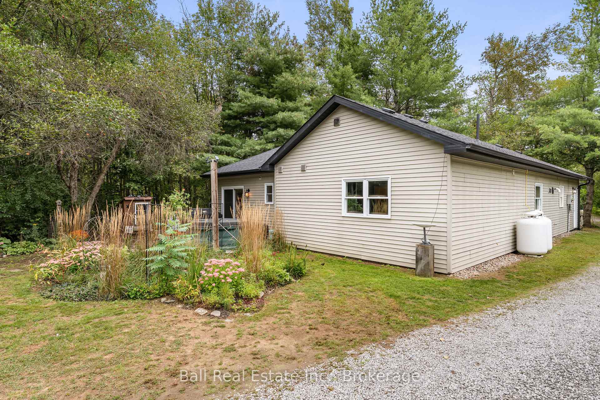 Photo 44 of 51 Spring Drive, Trent Lakes — HOMEH