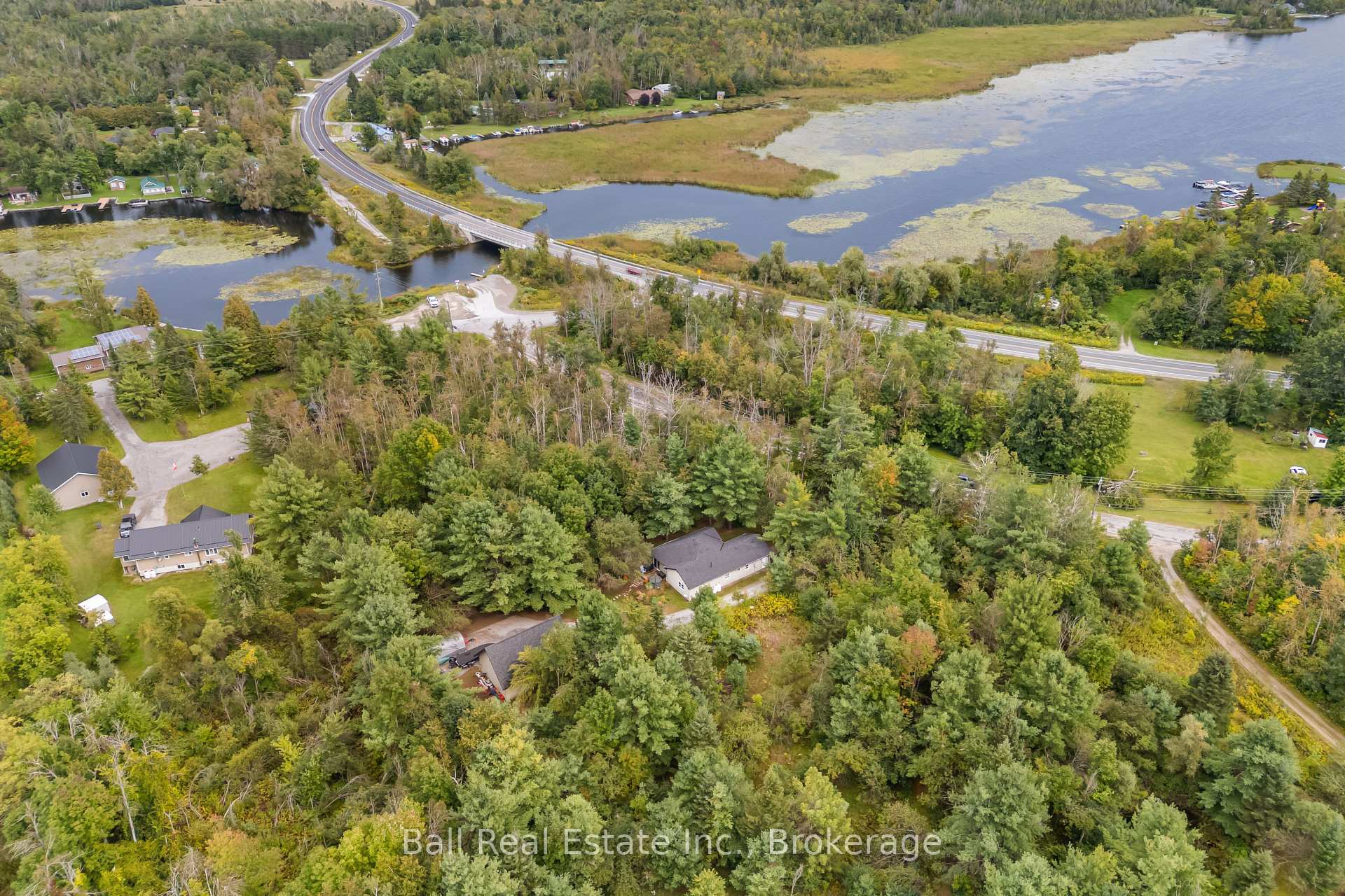 Photo 4 of 51 Spring Drive, Trent Lakes — HOMEH
