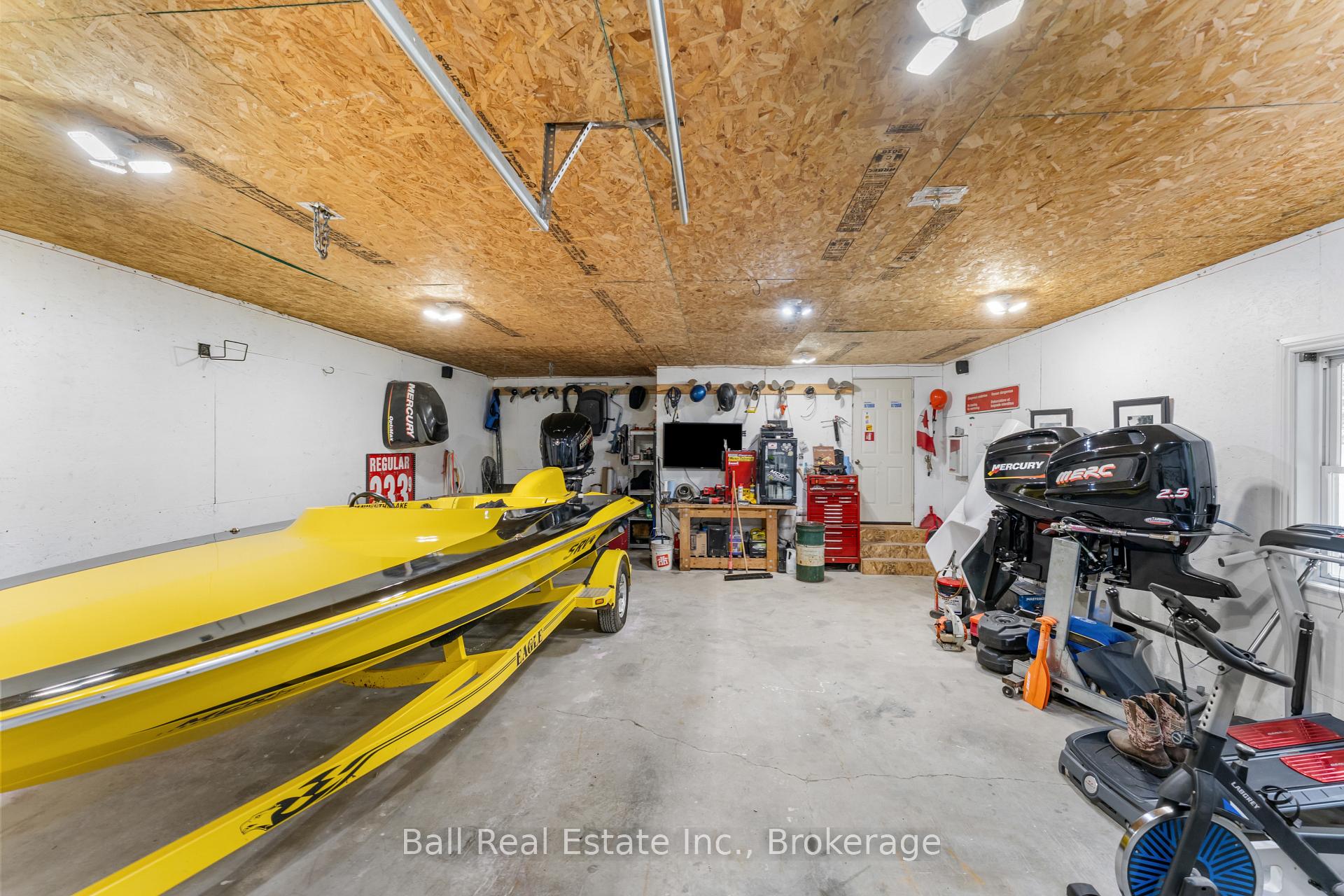 Photo 37 of 51 Spring Drive, Trent Lakes — HOMEH