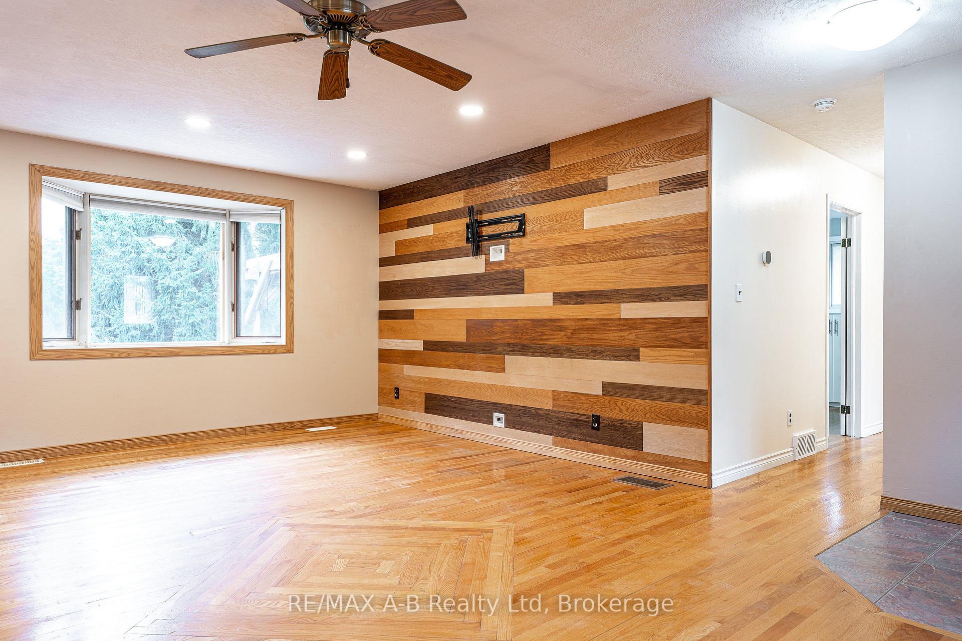 Photo 6 of 332 Widder Street E, St. Marys — HOMEH