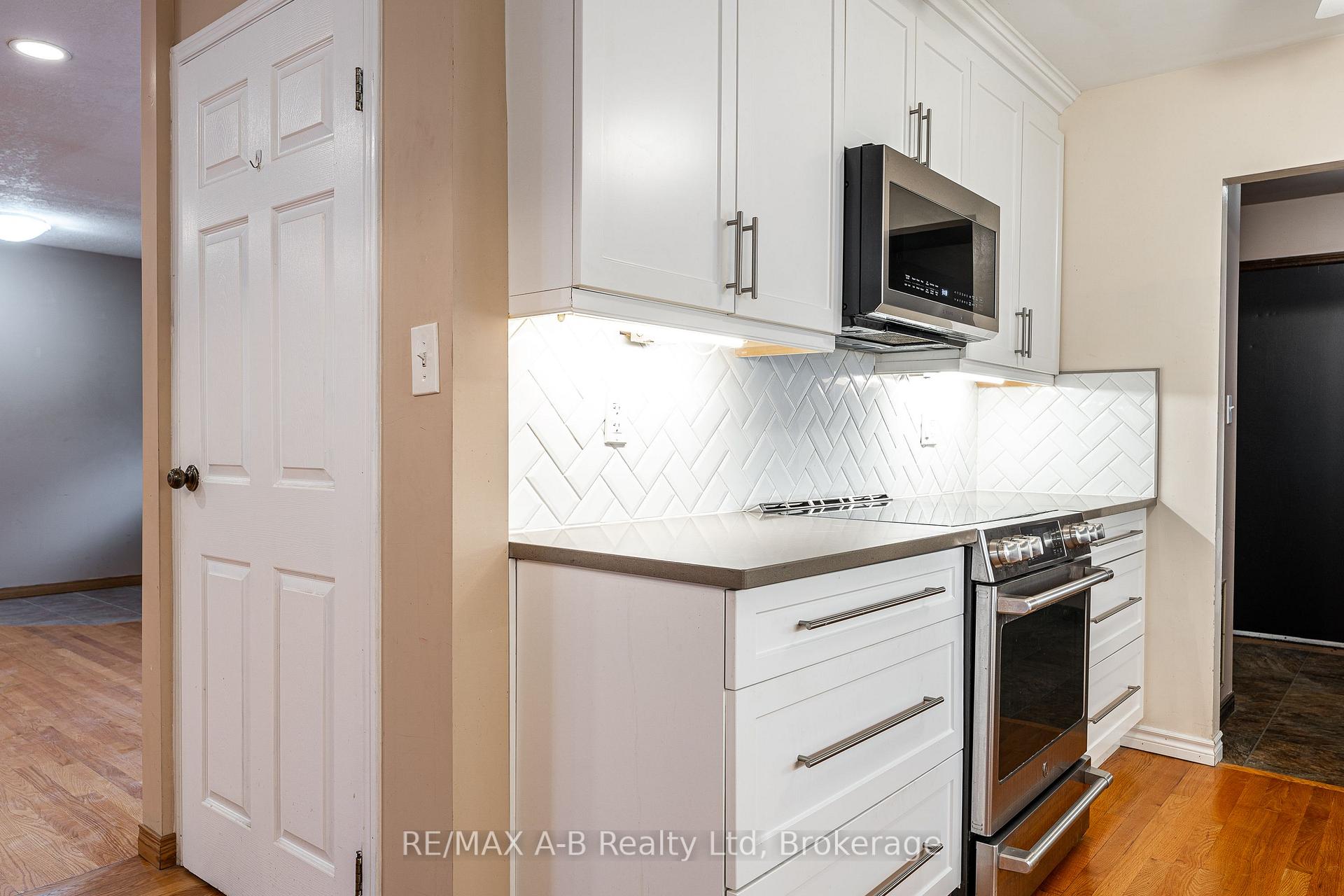 Photo 14 of 332 Widder Street E, St. Marys — HOMEH