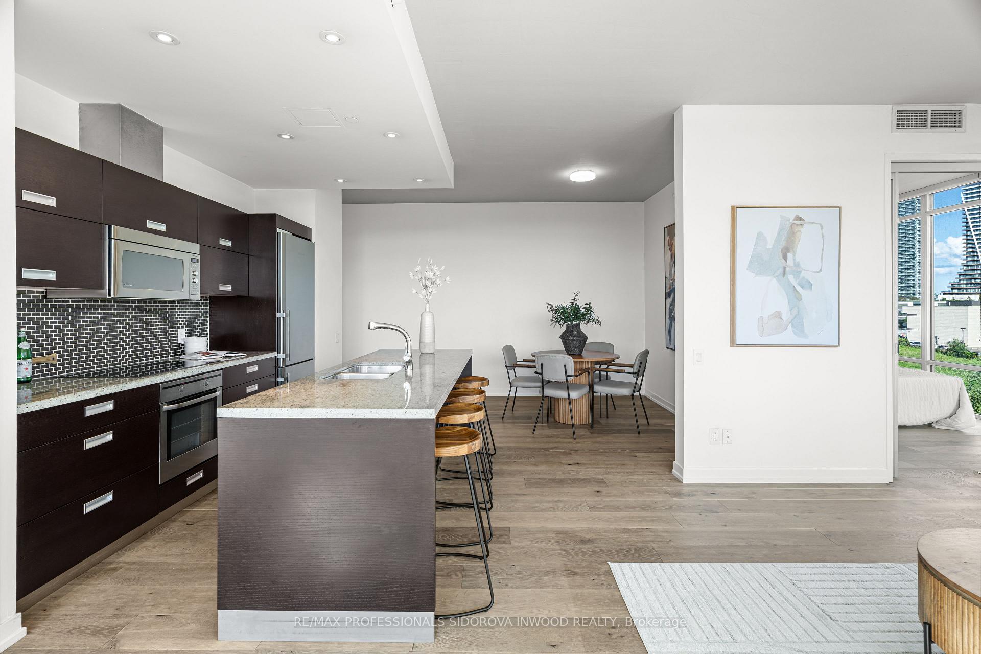 Photo 4 of Unit 305, 88 Park Lawn Road, Etobicoke, Mimico — HOMEH