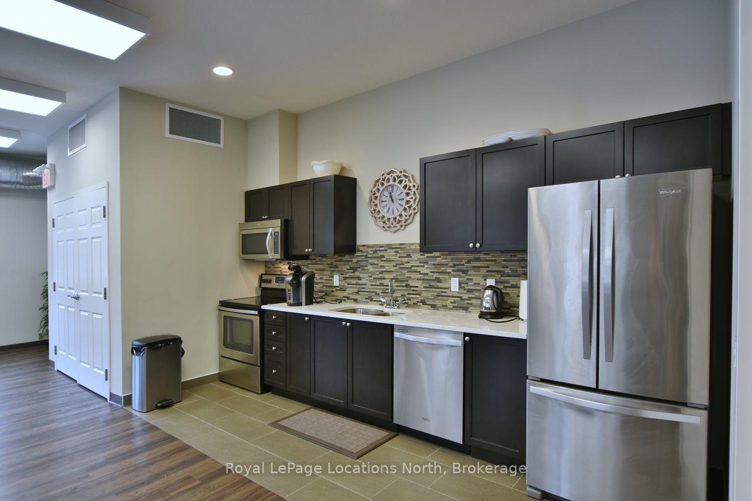 Photo 43 of 38 Silver Glen Boulevard, Collingwood — HOMEH