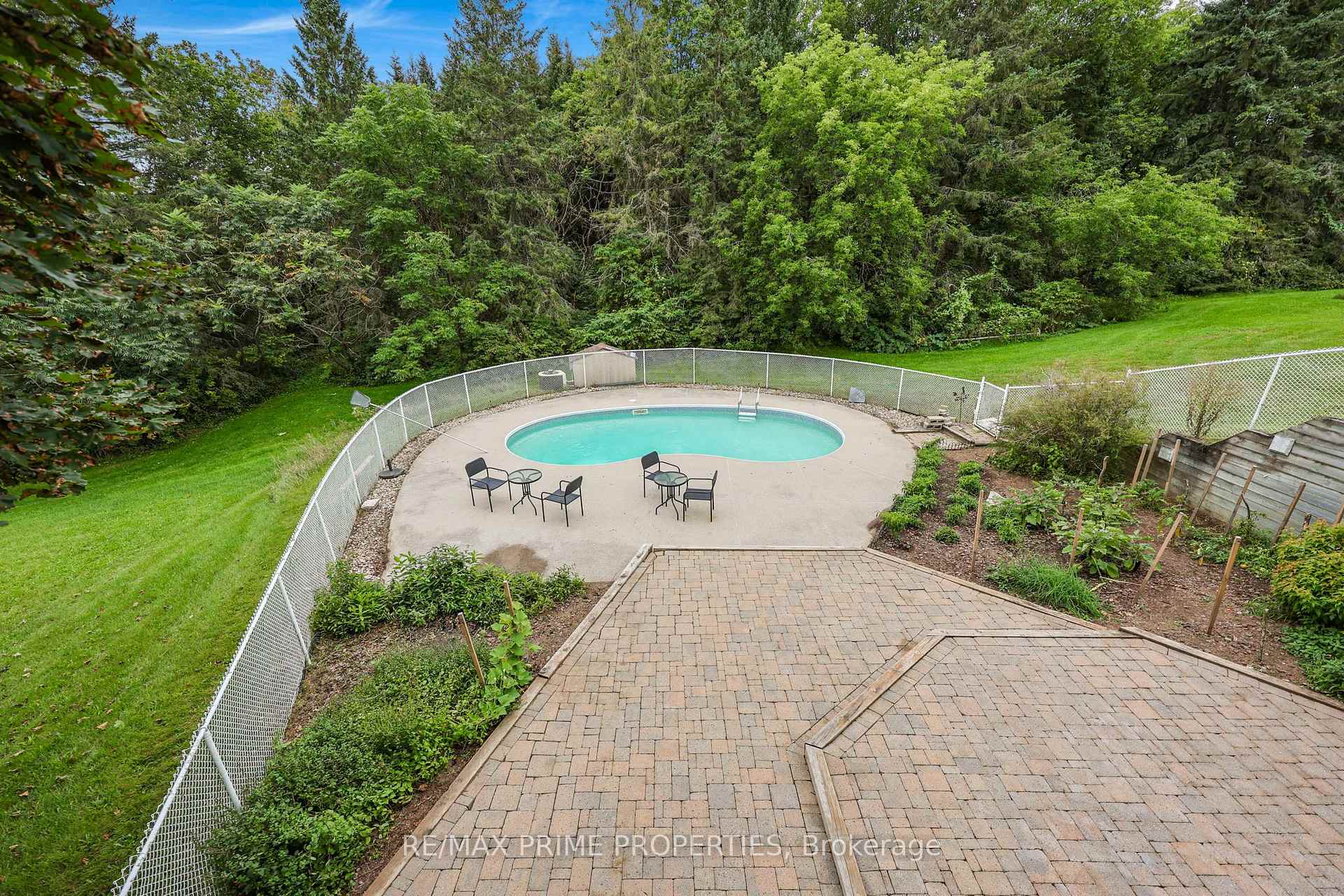 Photo 36 of 20369 Centre Street, East Gwillimbury, Rural East Gwillimbury — HOMEH