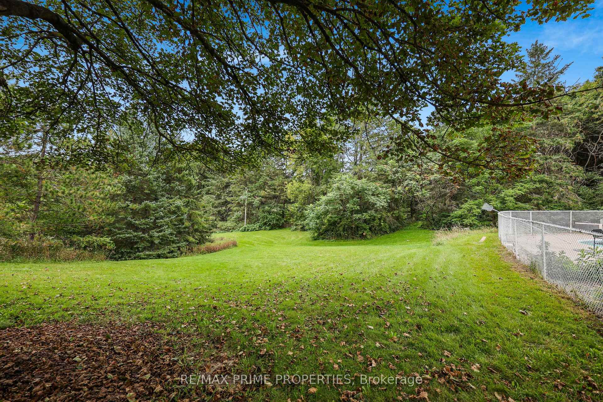 Photo 38 of 20369 Centre Street, East Gwillimbury, Rural East Gwillimbury — HOMEH