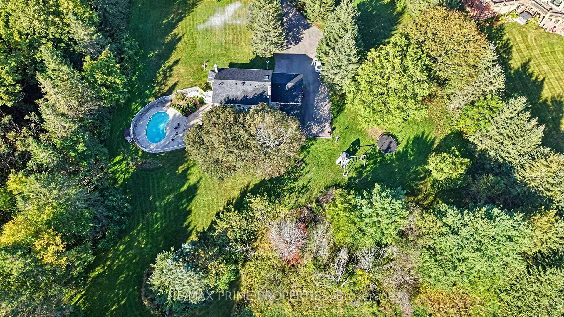 Photo 43 of 20369 Centre Street, East Gwillimbury, Rural East Gwillimbury — HOMEH