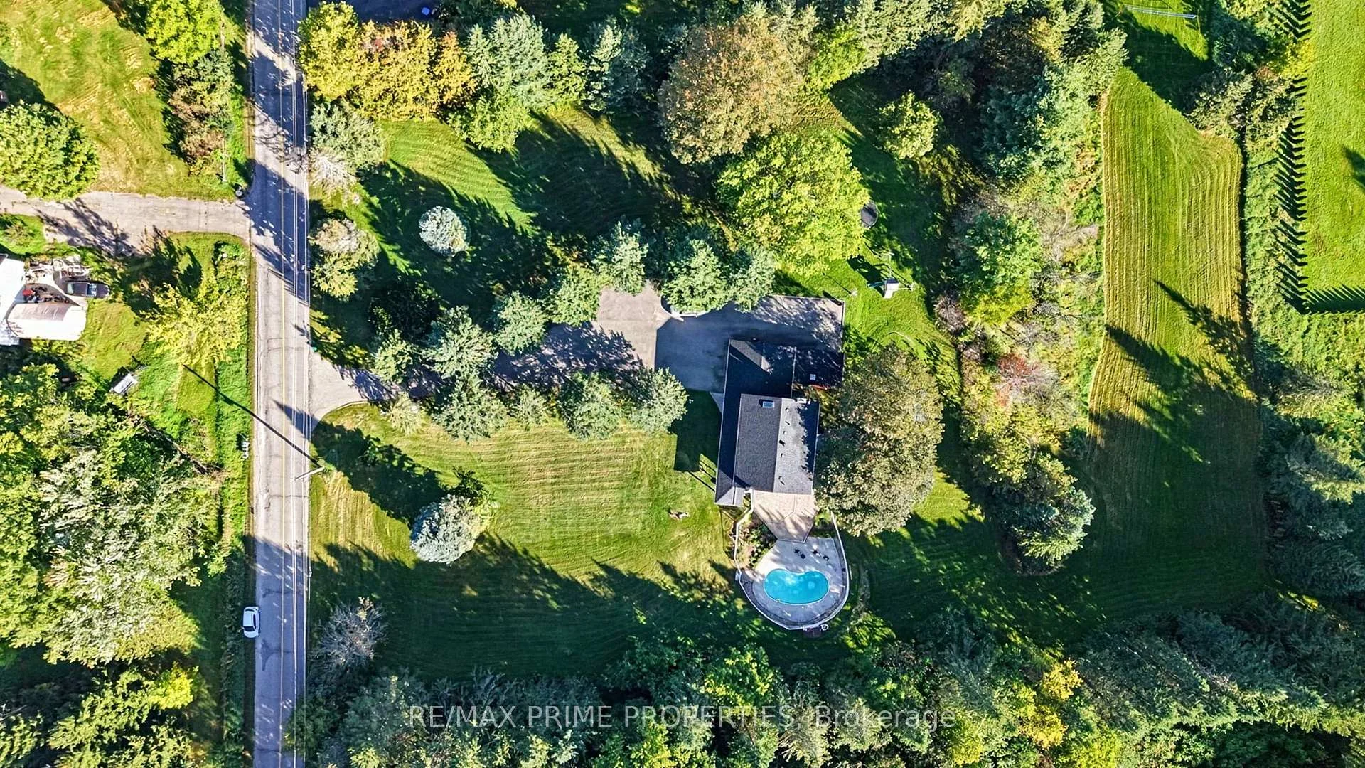 Photo 46 of 20369 Centre Street, East Gwillimbury, Rural East Gwillimbury — HOMEH