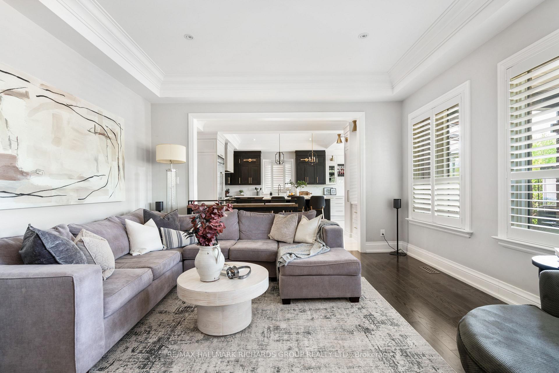Photo 4 of 50 Weldrick Road W, Richmond Hill, North Richvale — HOMEH