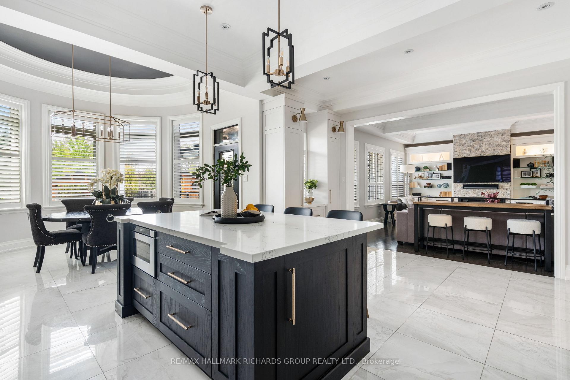 Photo 7 of 50 Weldrick Road W, Richmond Hill, North Richvale — HOMEH