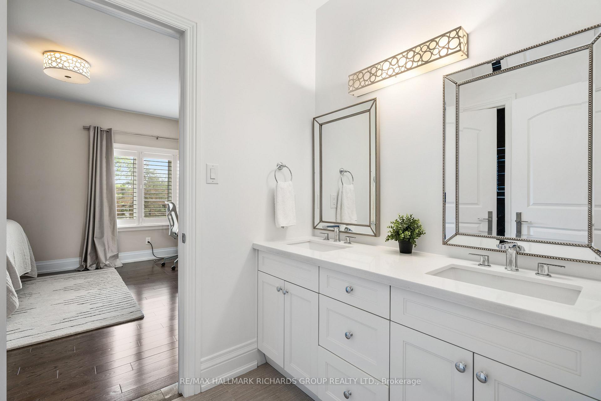 Photo 17 of 50 Weldrick Road W, Richmond Hill, North Richvale — HOMEH