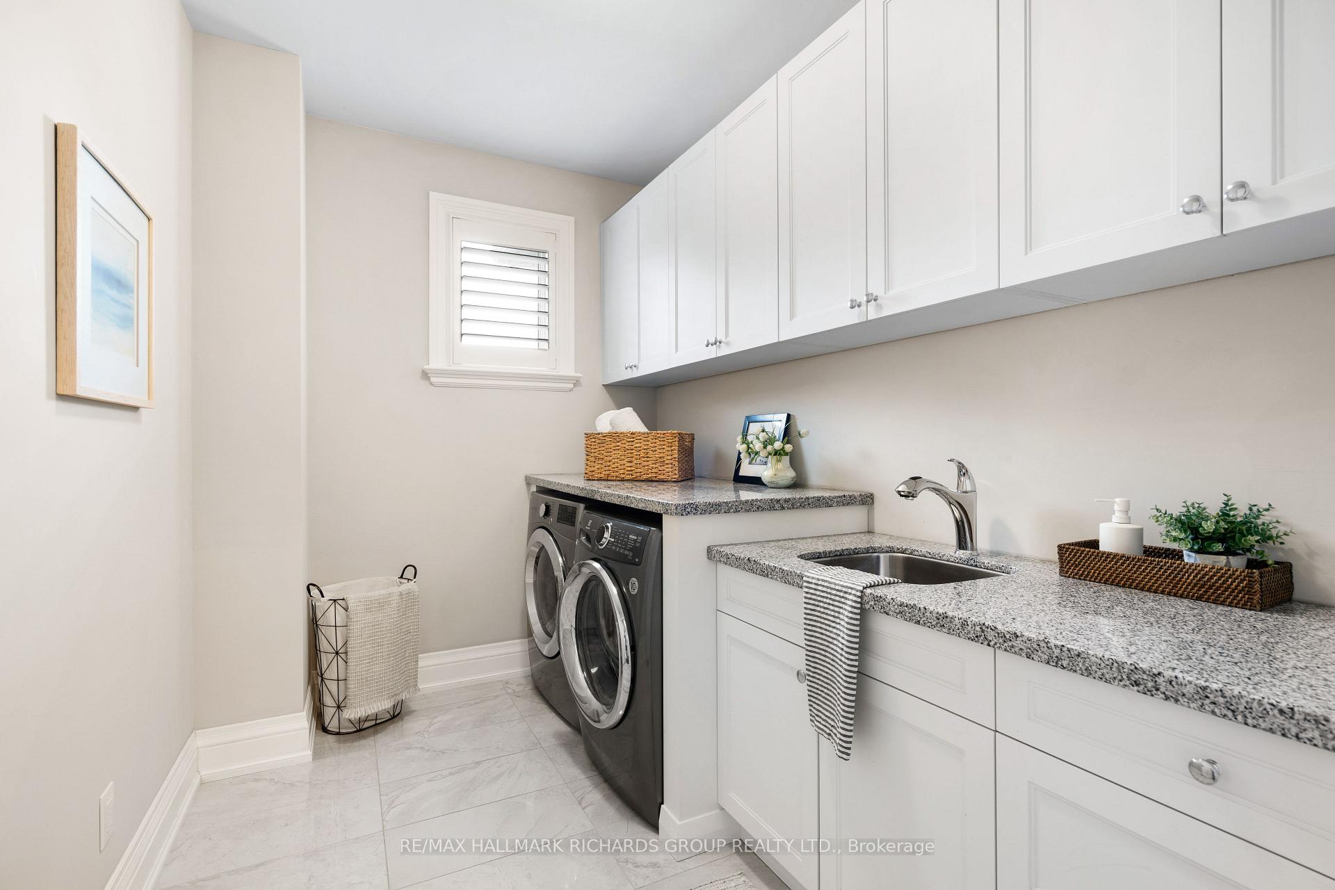 Photo 19 of 50 Weldrick Road W, Richmond Hill, North Richvale — HOMEH