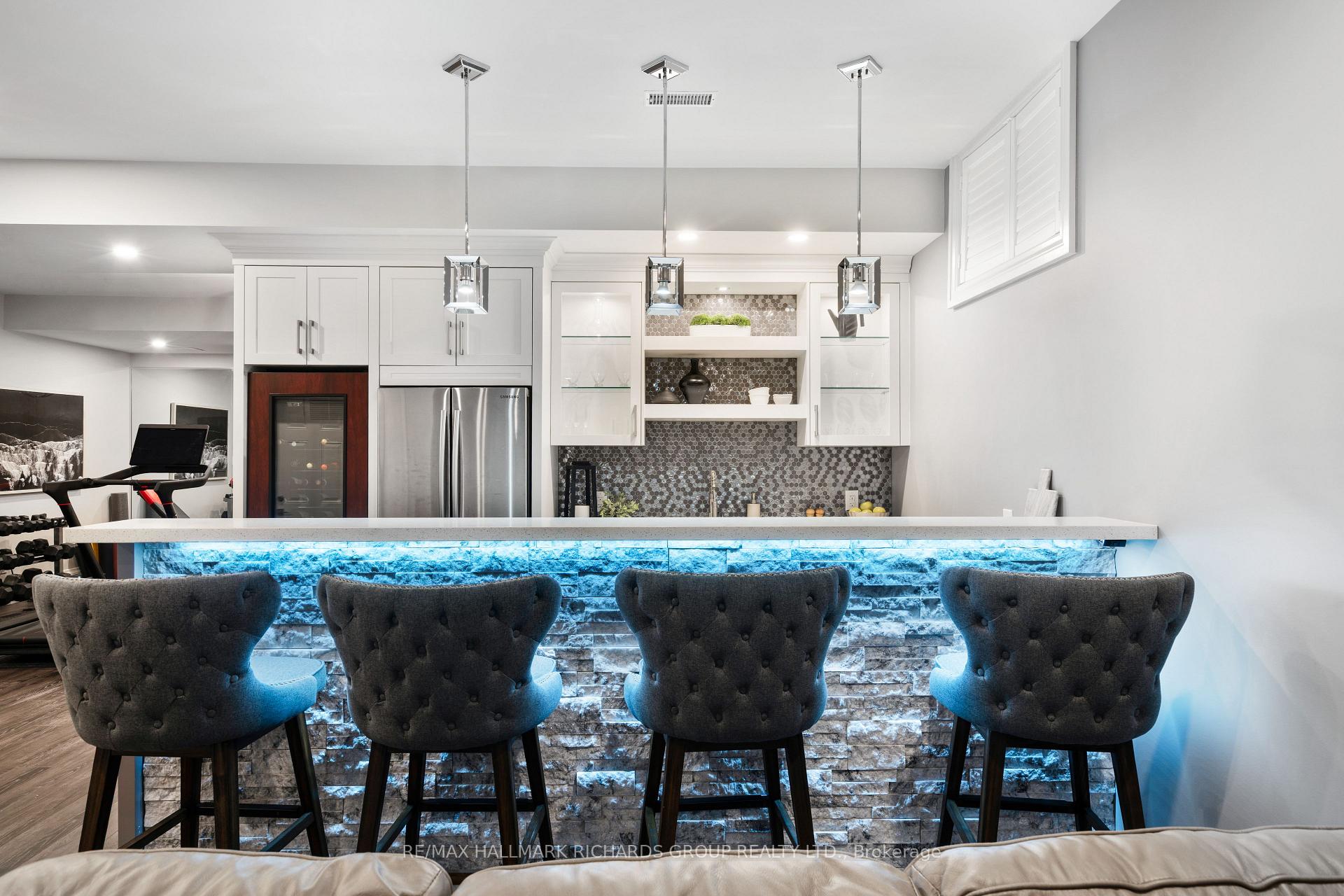 Photo 24 of 50 Weldrick Road W, Richmond Hill, North Richvale — HOMEH