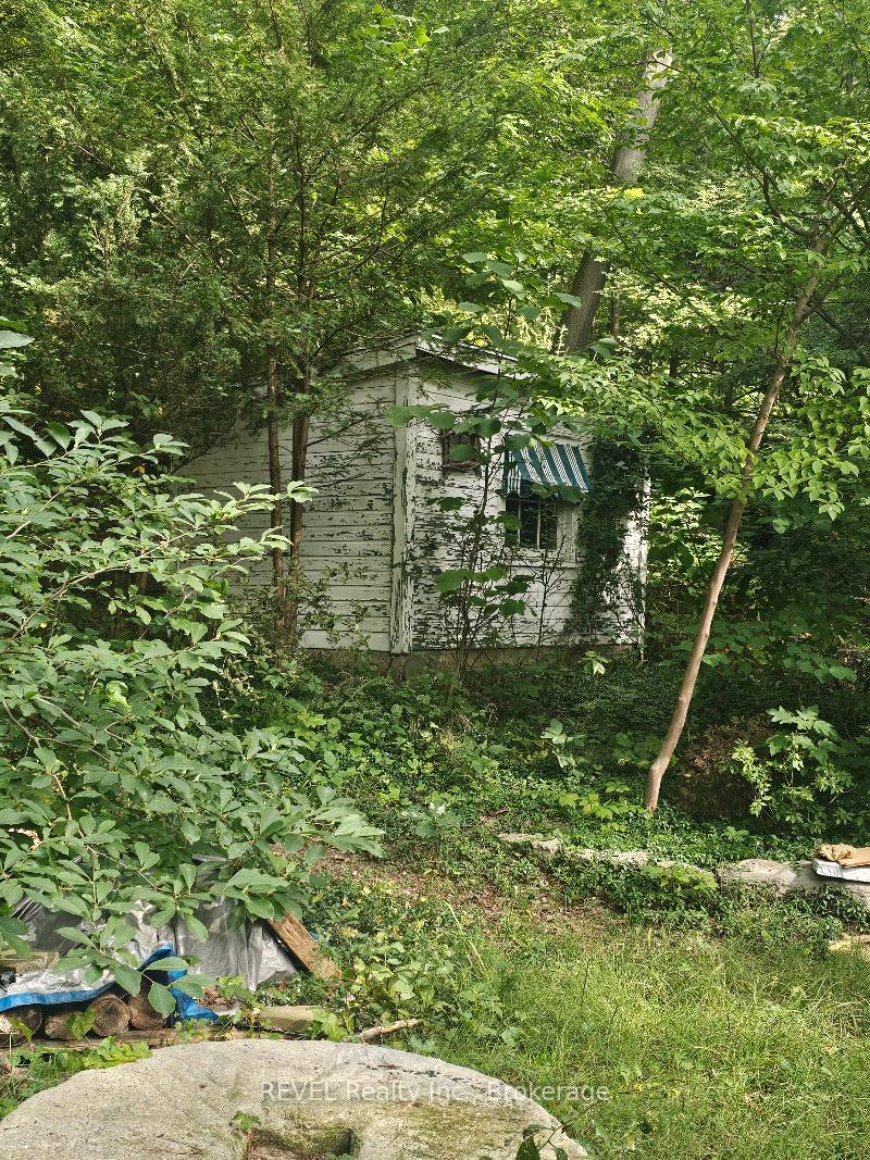 Photo 7 of 4974 Brown Road, Fort Erie, Crystal Beach — HOMEH