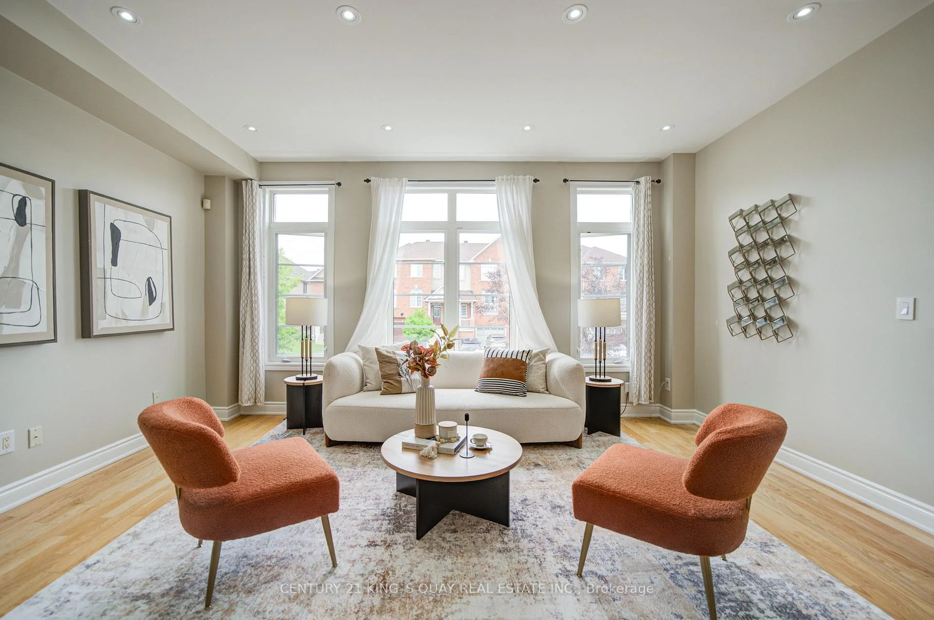 Photo 7 of 35 Rustwood Road, Vaughan, Patterson — HOMEH
