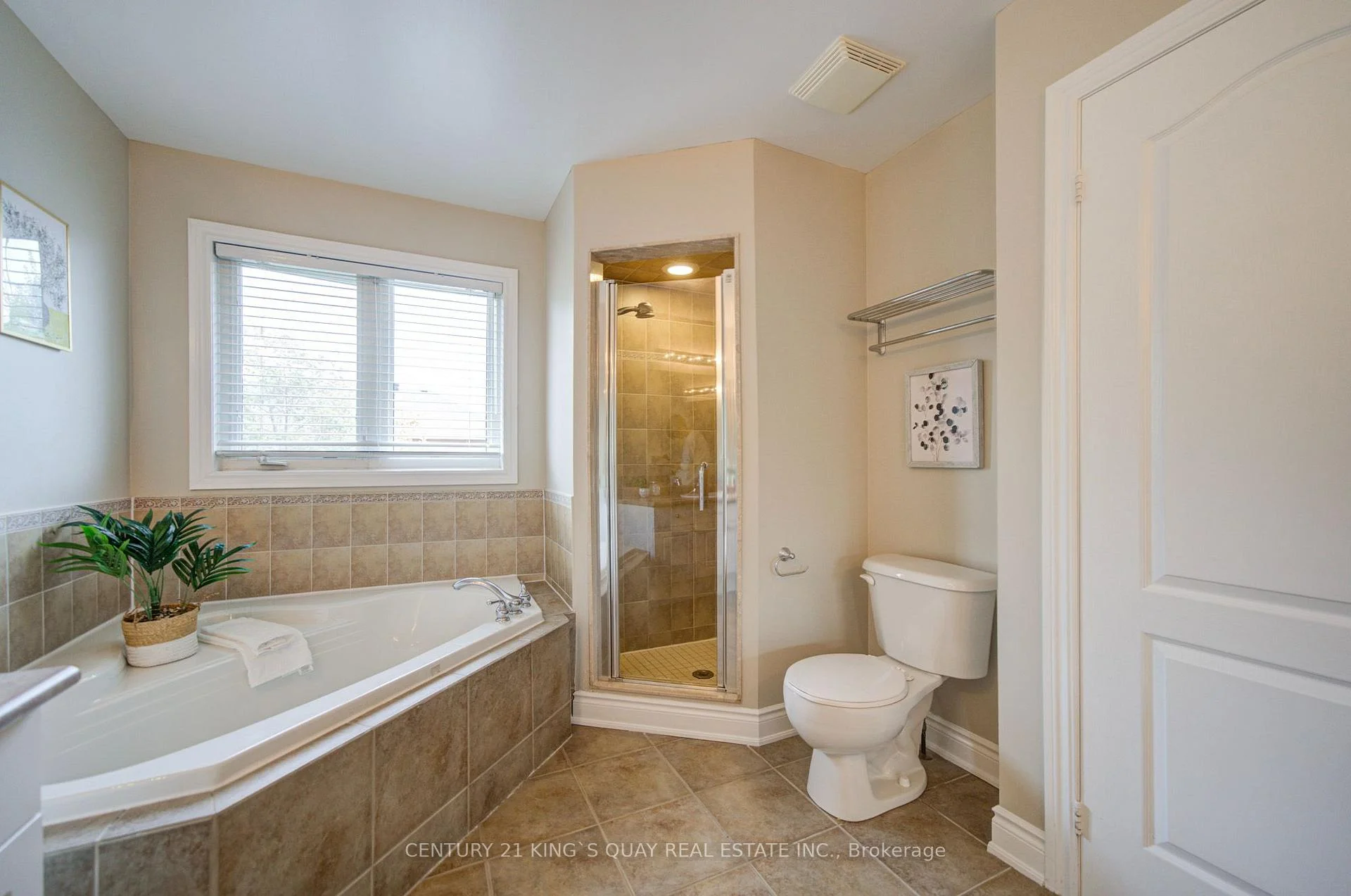 Photo 56 of 35 Rustwood Road, Vaughan, Patterson — HOMEH