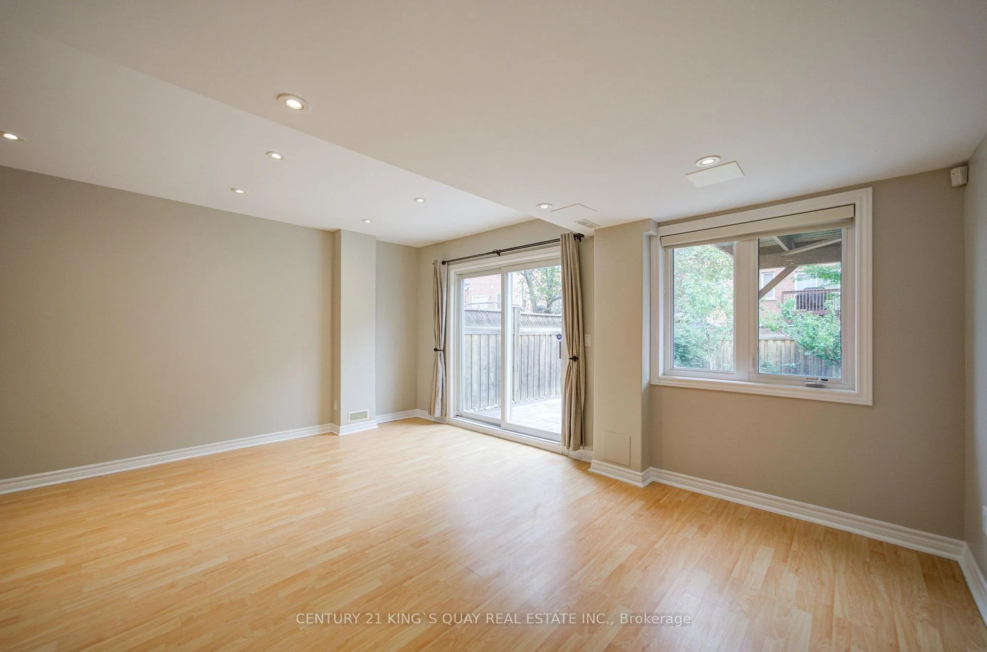 Photo 64 of 35 Rustwood Road, Vaughan, Patterson — HOMEH