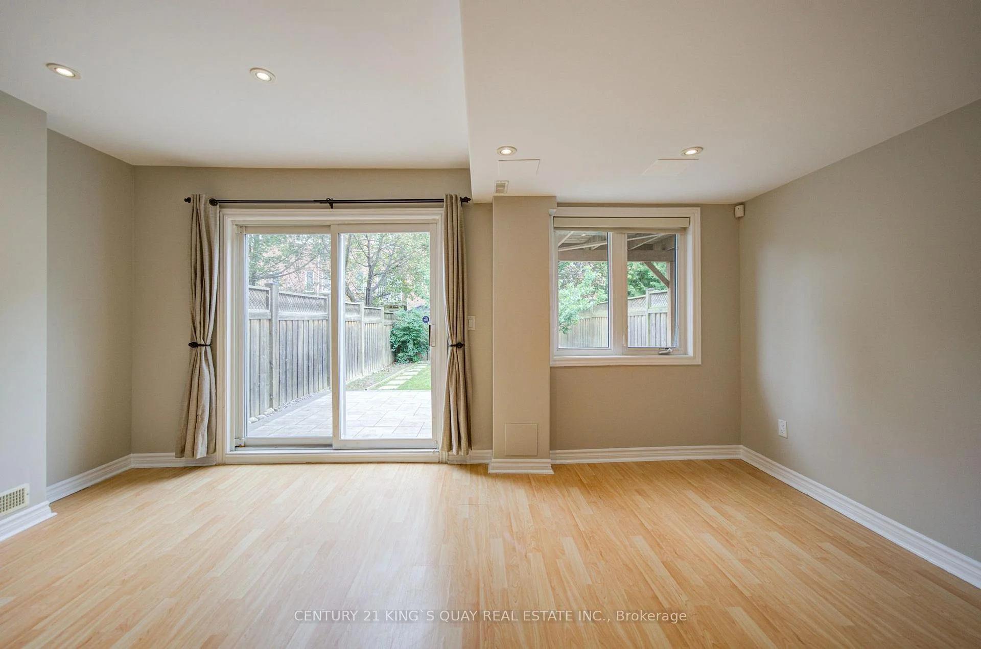 Photo 65 of 35 Rustwood Road, Vaughan, Patterson — HOMEH