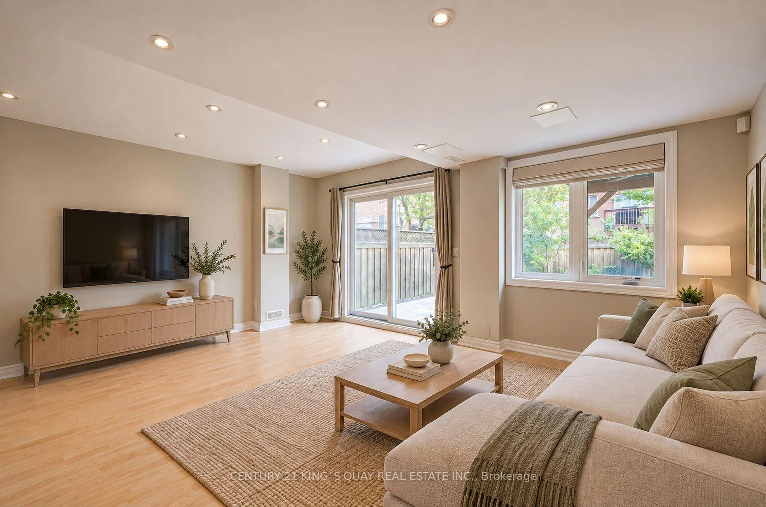 Photo 53 of 35 Rustwood Road, Vaughan, Patterson — HOMEH