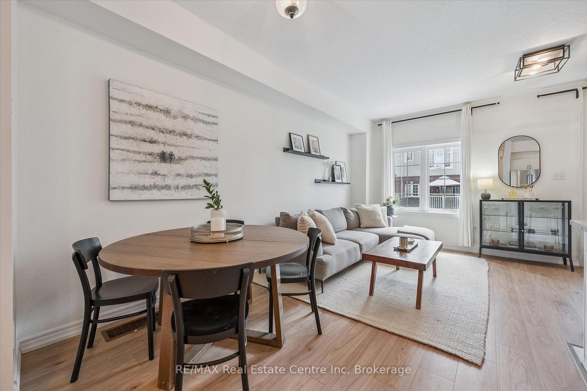 Photo 7 of Unit 30, 88 Decorso Drive, Guelph, Kortright East — HOMEH