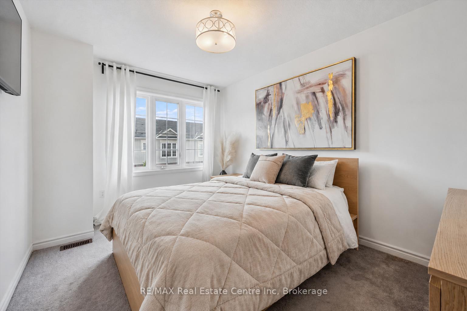Photo 12 of Unit 30, 88 Decorso Drive, Guelph, Kortright East — HOMEH