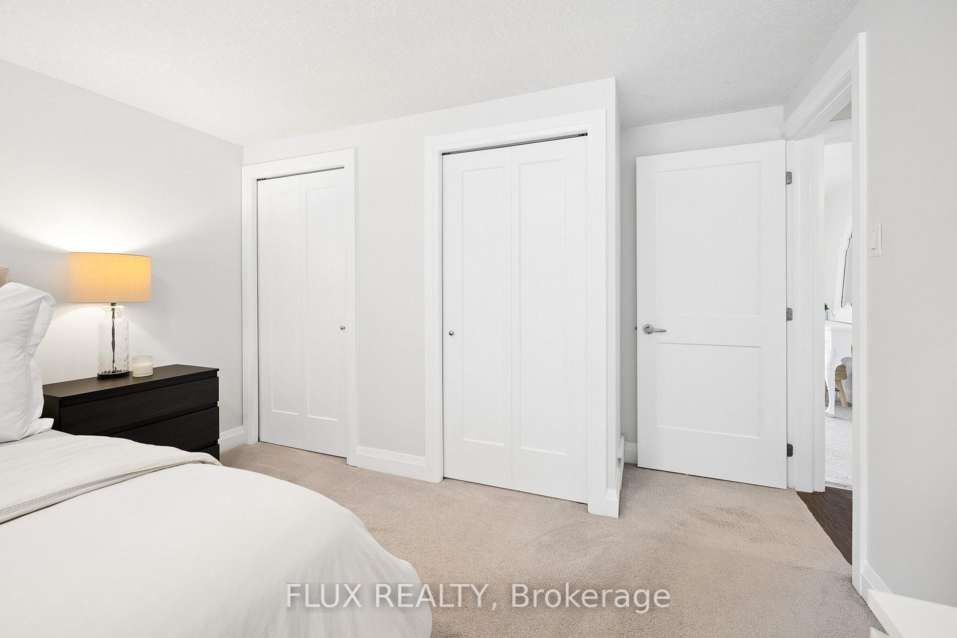 Photo 19 of 125 Martinglen Crescent, Kitchener, Country Hills — HOMEH