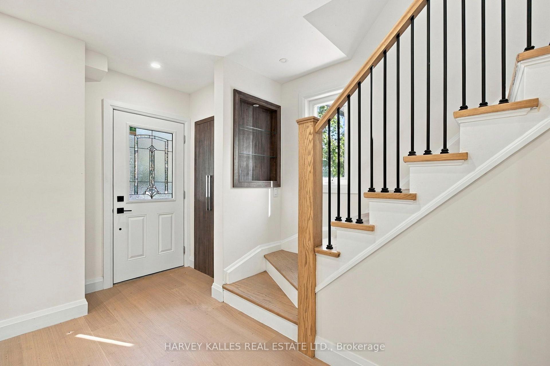 Photo 4 of 547 Melrose Avenue, Toronto, Bedford Park-Nortown — HOMEH