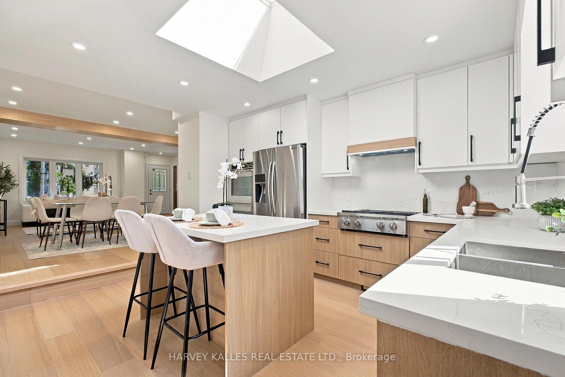 Photo 15 of 547 Melrose Avenue, Toronto, Bedford Park-Nortown — HOMEH