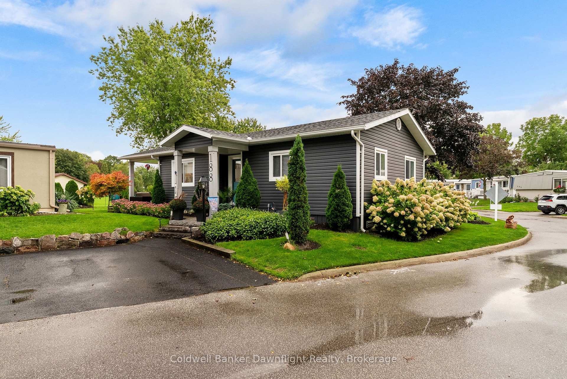 Photo 3 of 188 Pebble Beach Parkway, South Huron, Stephen — HOMEH