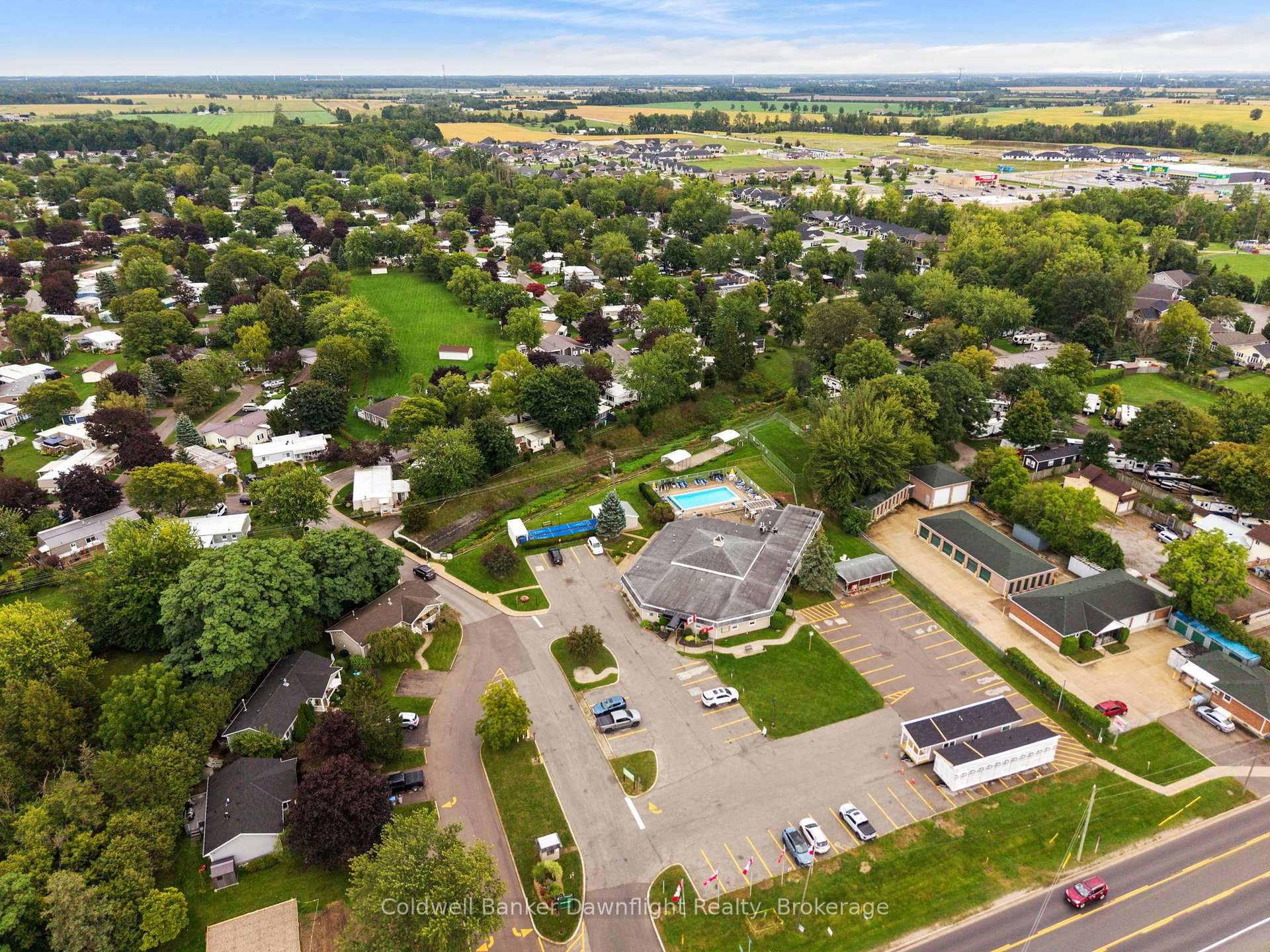 Photo 44 of 188 Pebble Beach Parkway, South Huron, Stephen — HOMEH