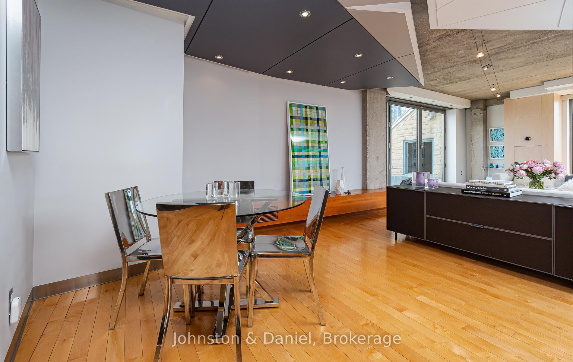 Photo 5 of Unit 2601, 71 Simcoe Street, Toronto, Bay Street Corridor — HOMEH