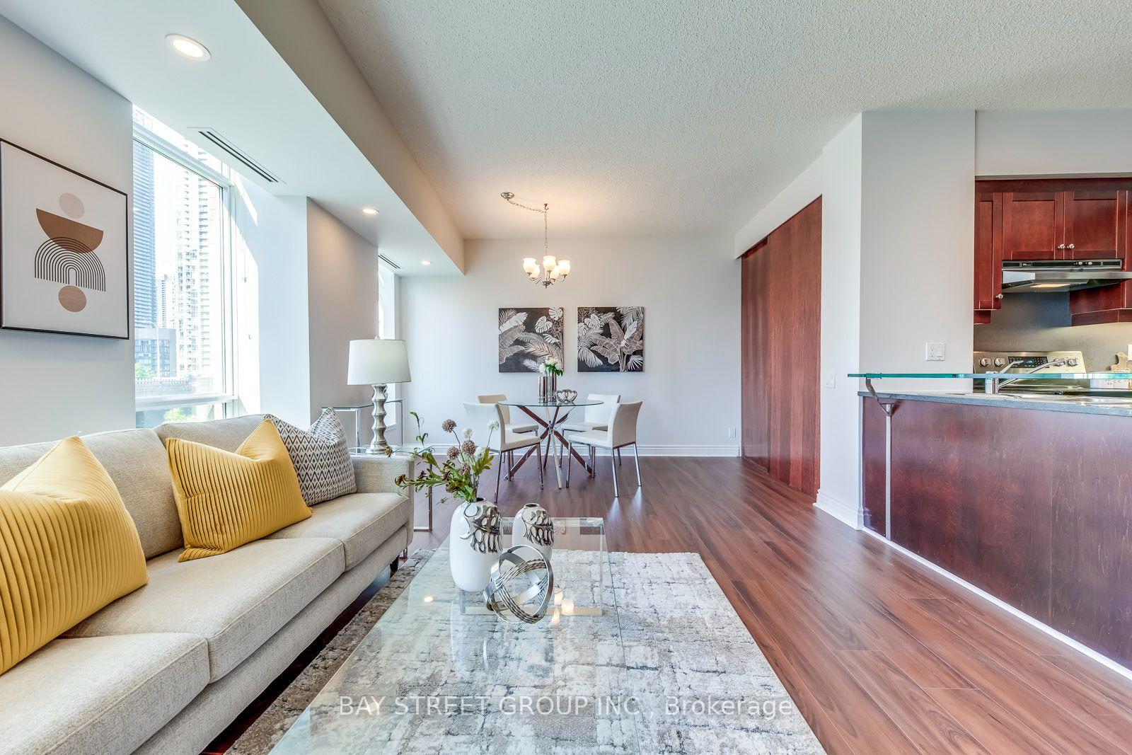 Photo 13 of Unit 512E, 500 Queens Quay W, Toronto, Waterfront Communities — HOMEH