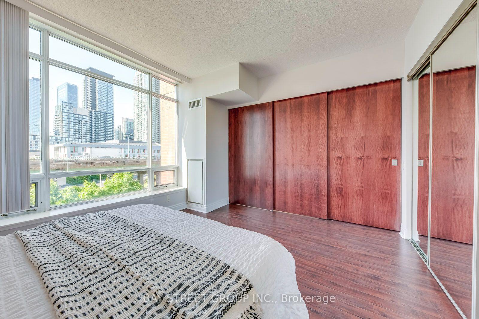 Photo 19 of Unit 512E, 500 Queens Quay W, Toronto, Waterfront Communities — HOMEH