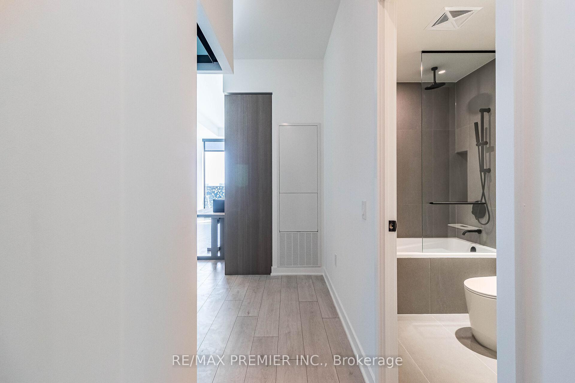 Photo 14 of Unit 3904, 55 Charles Street E, Toronto, Church-Yonge Corridor — HOMEH