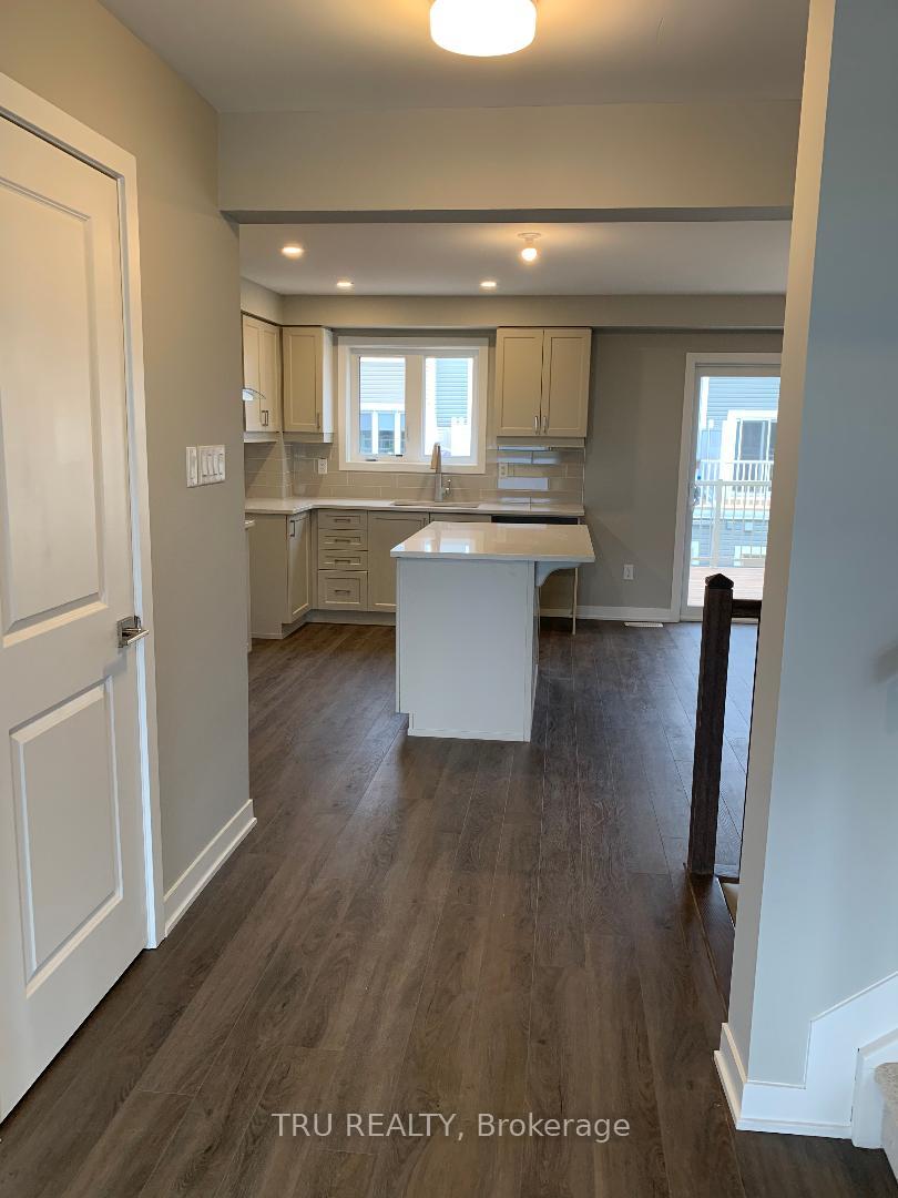 Photo 4 of 32 Limnos Lane N, Ottawa, Stittsville (North) — HOMEH