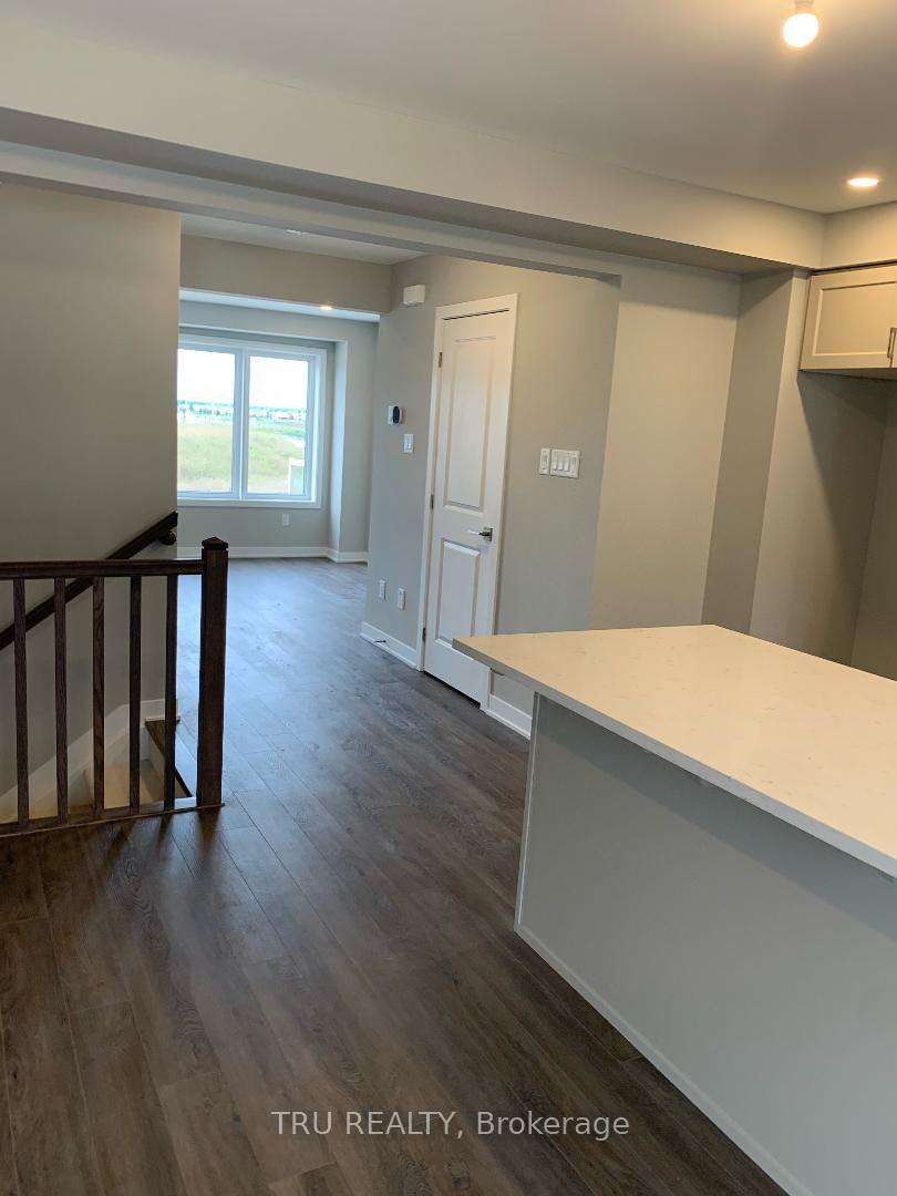 Photo 8 of 32 Limnos Lane N, Ottawa, Stittsville (North) — HOMEH