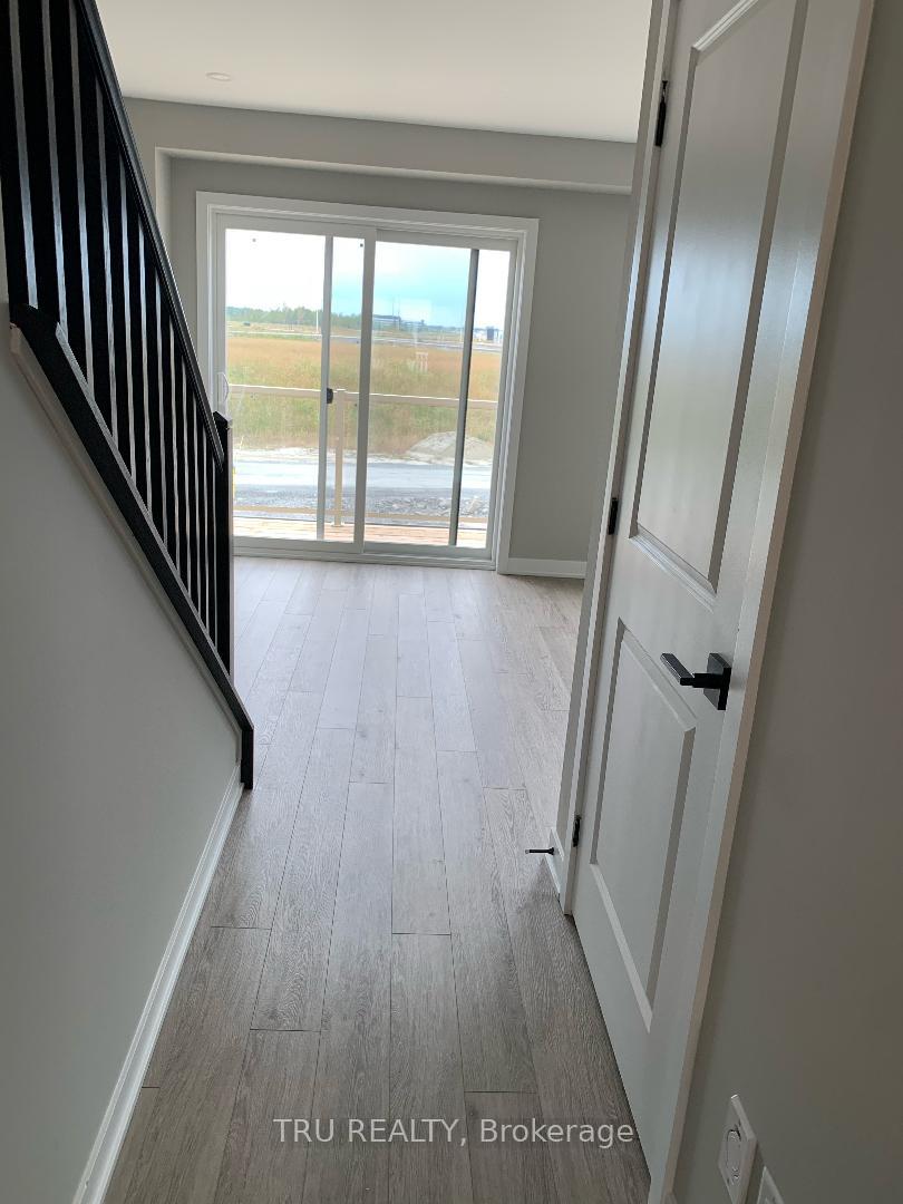 Photo 9 of 32 Limnos Lane N, Ottawa, Stittsville (North) — HOMEH