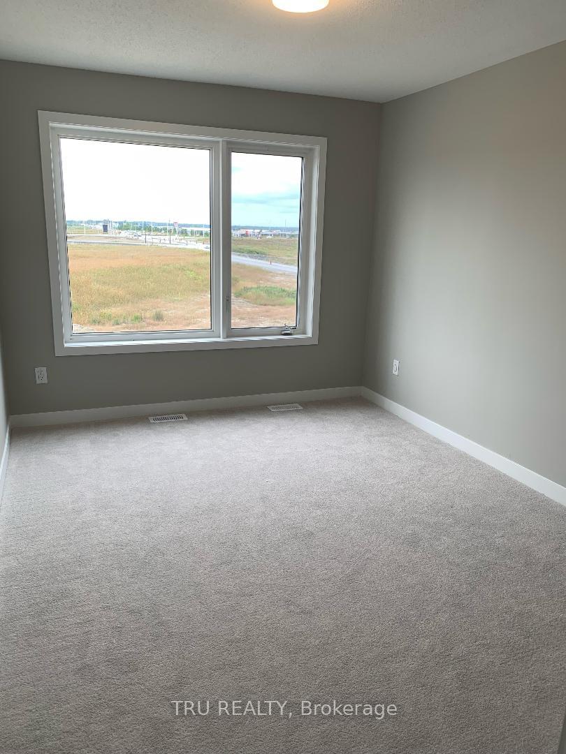 Photo 12 of 32 Limnos Lane N, Ottawa, Stittsville (North) — HOMEH