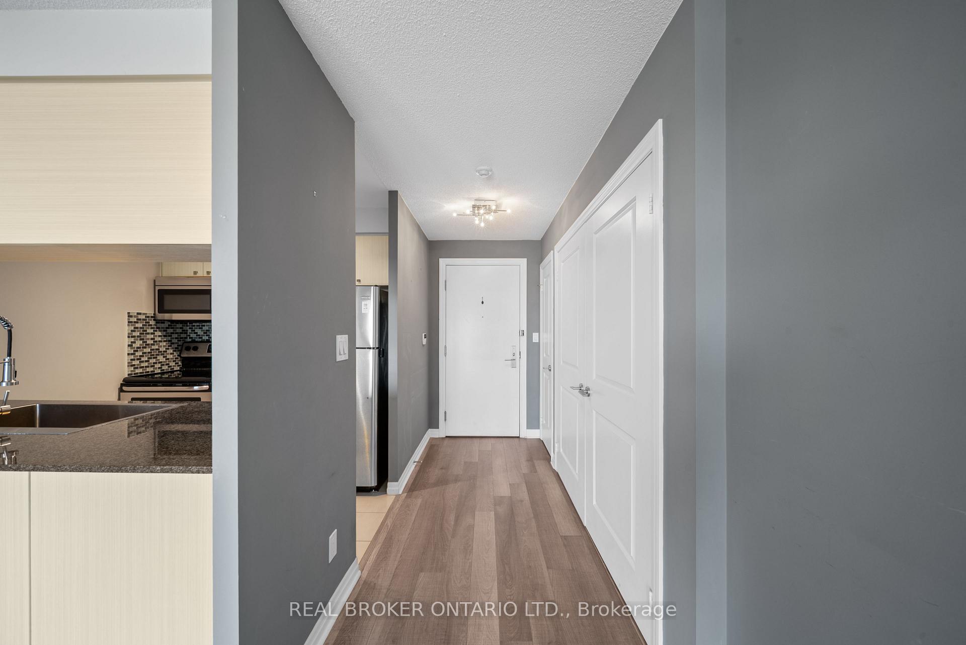 Photo 3 of Unit 3010, 2015 Sheppard Avenue E, North York, Henry Farm — HOMEH