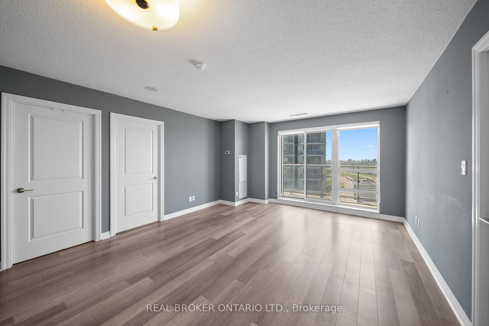 Photo 5 of Unit 3010, 2015 Sheppard Avenue E, North York, Henry Farm — HOMEH