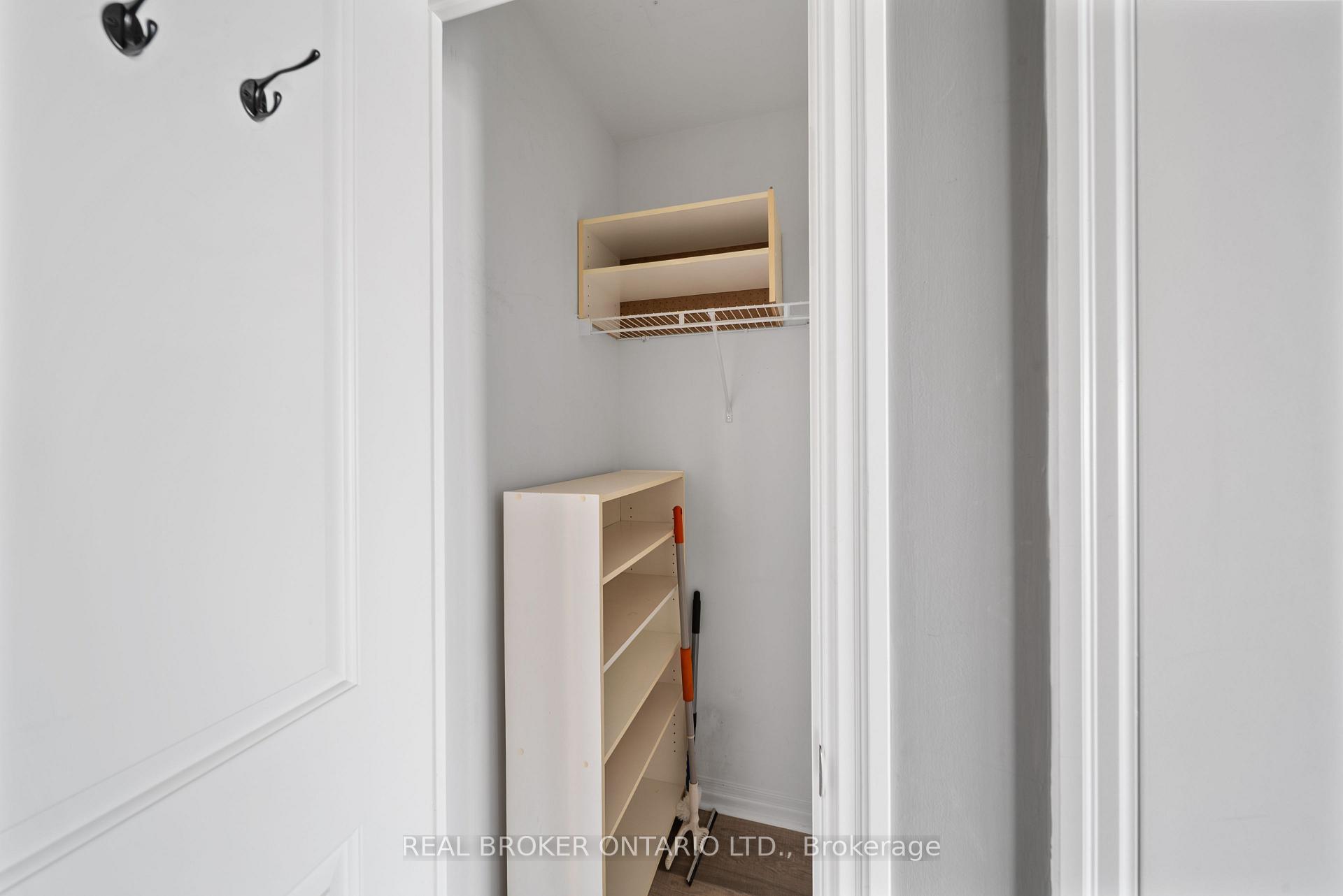 Photo 19 of Unit 3010, 2015 Sheppard Avenue E, North York, Henry Farm — HOMEH