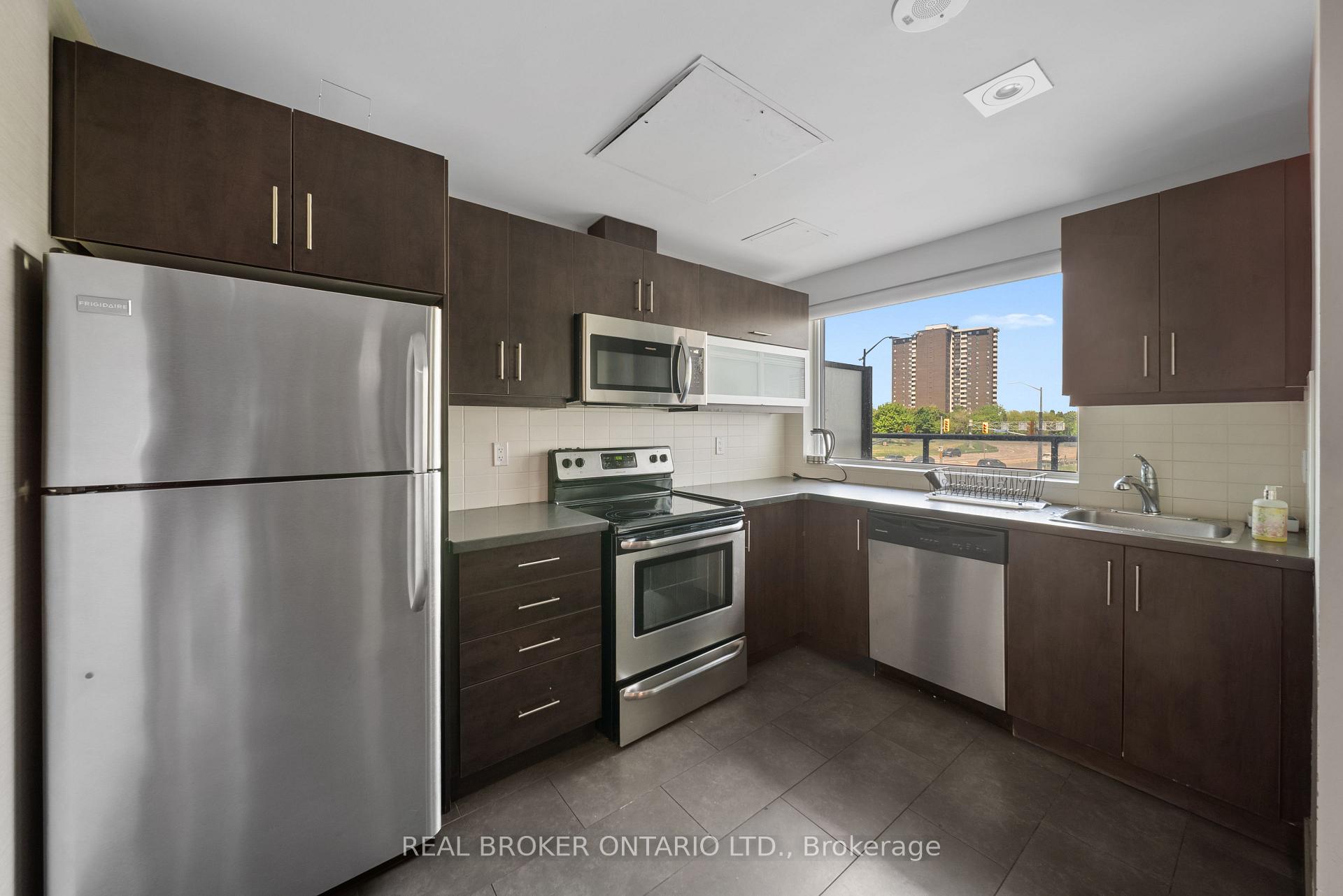 Photo 29 of Unit 3010, 2015 Sheppard Avenue E, North York, Henry Farm — HOMEH