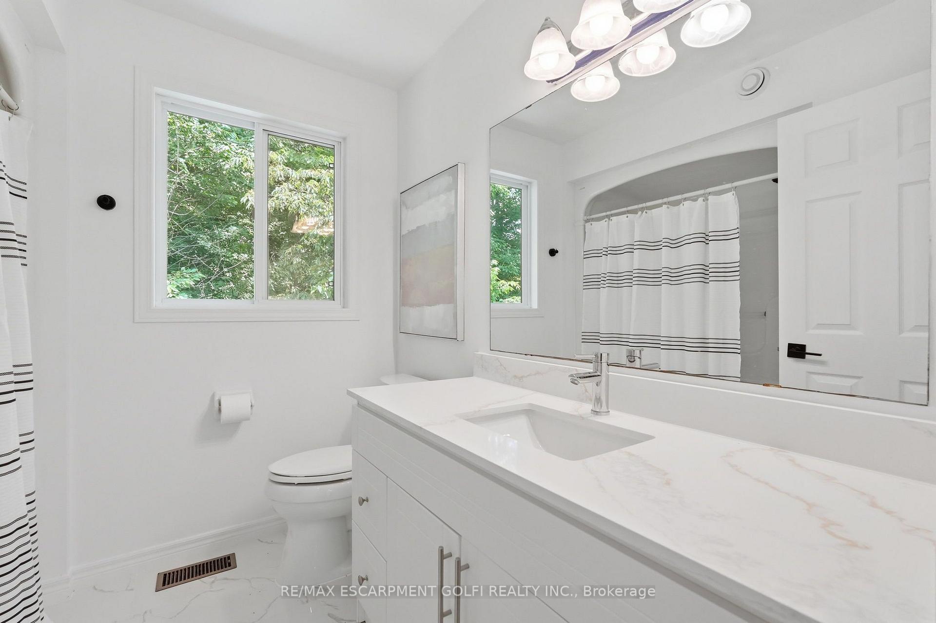 Photo 34 of 292 Thorncrest Drive, Waterloo, Lakeshore Village — HOMEH