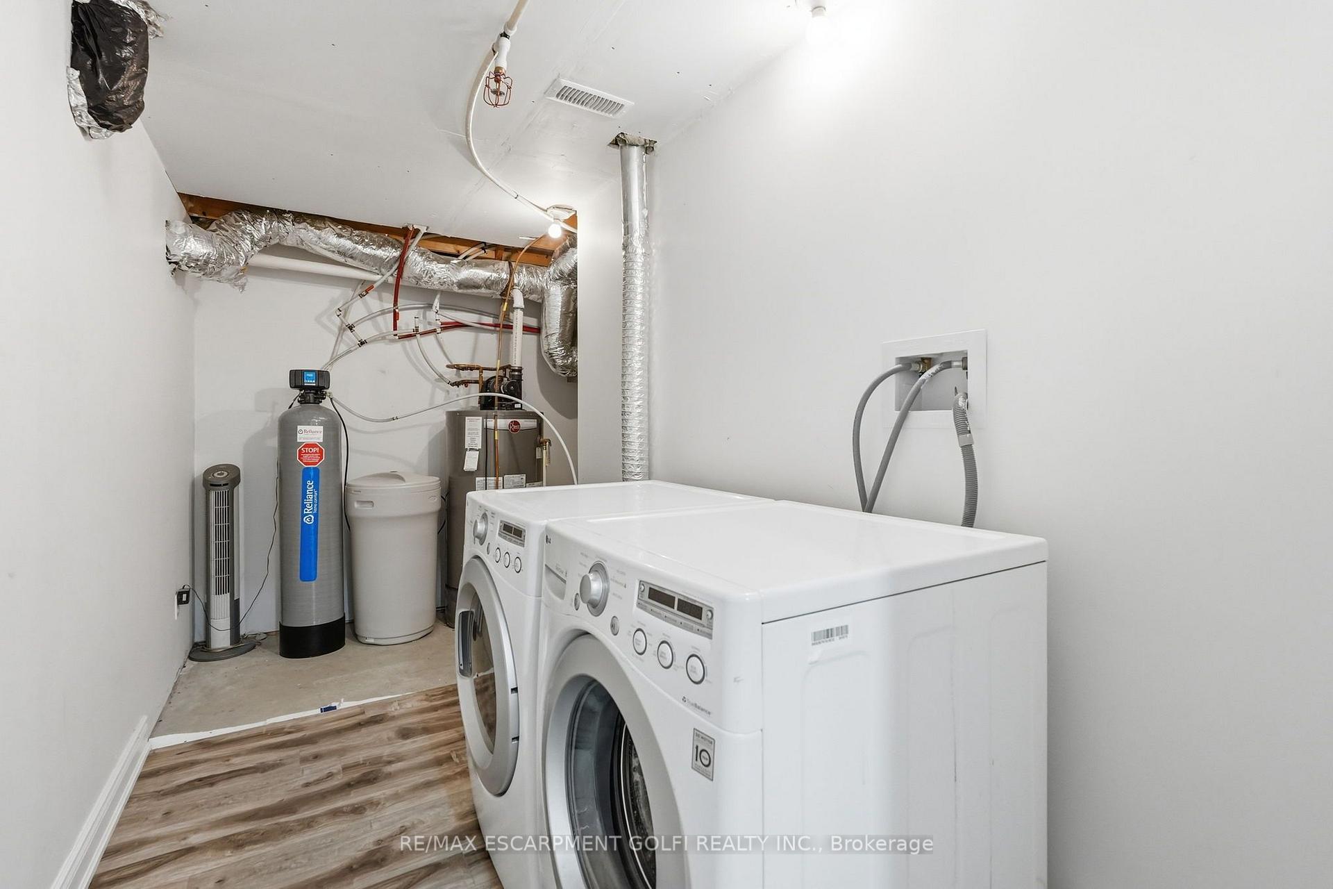 Photo 45 of 292 Thorncrest Drive, Waterloo, Lakeshore Village — HOMEH