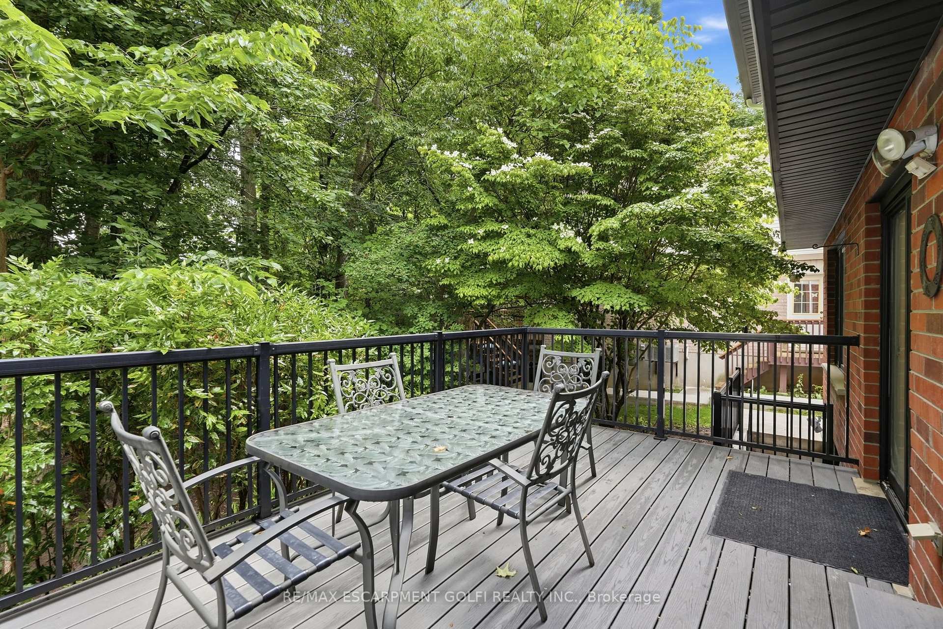 Photo 46 of 292 Thorncrest Drive, Waterloo, Lakeshore Village — HOMEH