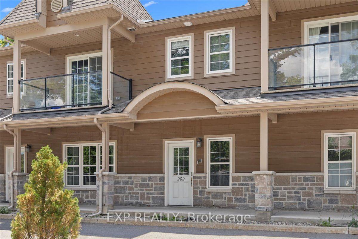 Photo 2 of Unit 202, 245 Equinox Drive E, Russell, Embrun — HOMEH