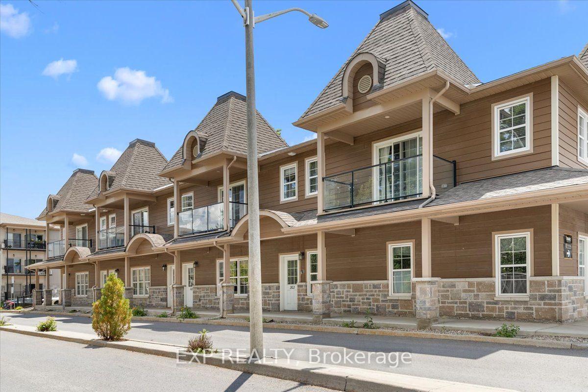 Photo 3 of Unit 202, 245 Equinox Drive E, Russell, Embrun — HOMEH