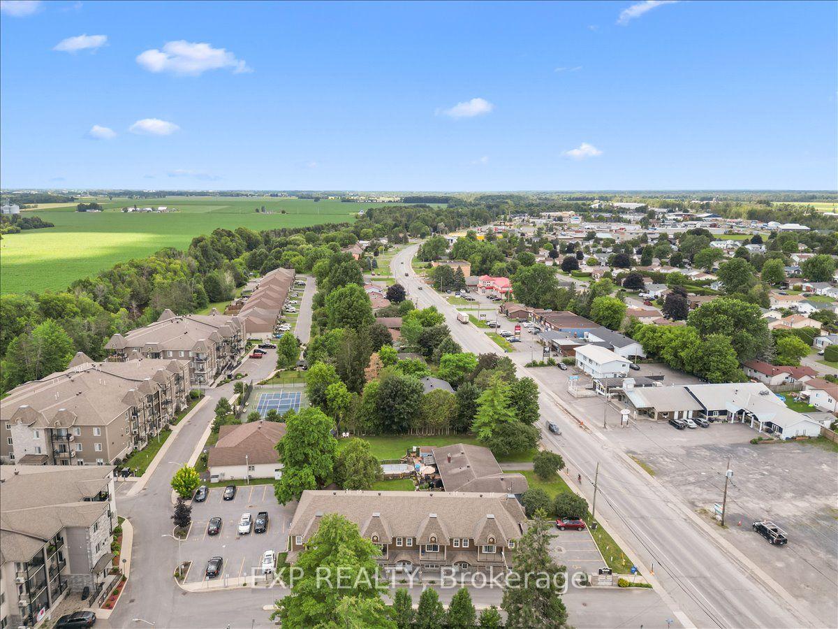Photo 30 of Unit 202, 245 Equinox Drive E, Russell, Embrun — HOMEH