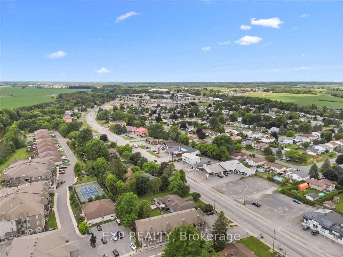Photo 31 of Unit 202, 245 Equinox Drive E, Russell, Embrun — HOMEH