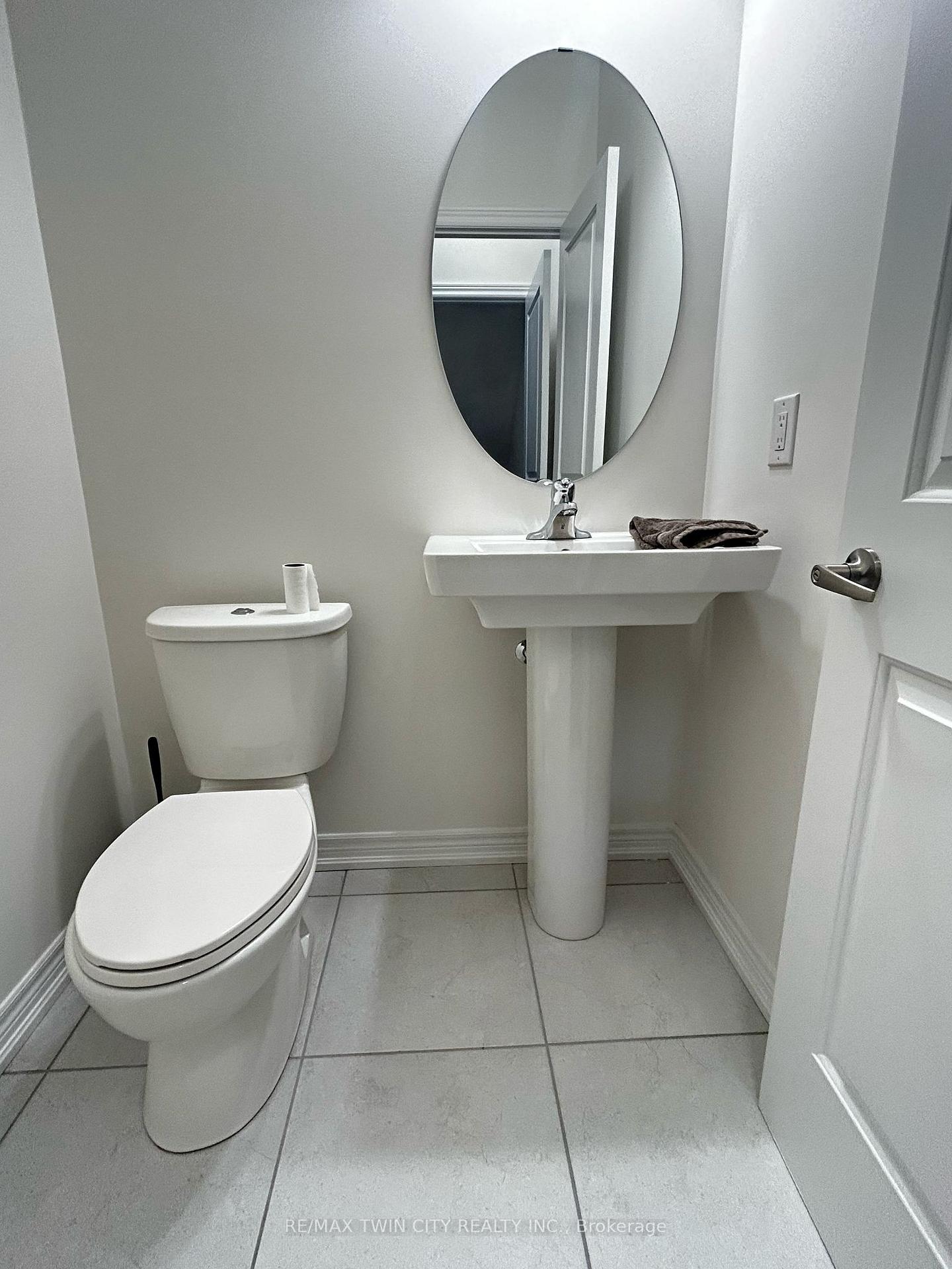 Photo 8 of 123 Broadacre Drive, Kitchener, Huron Park — HOMEH