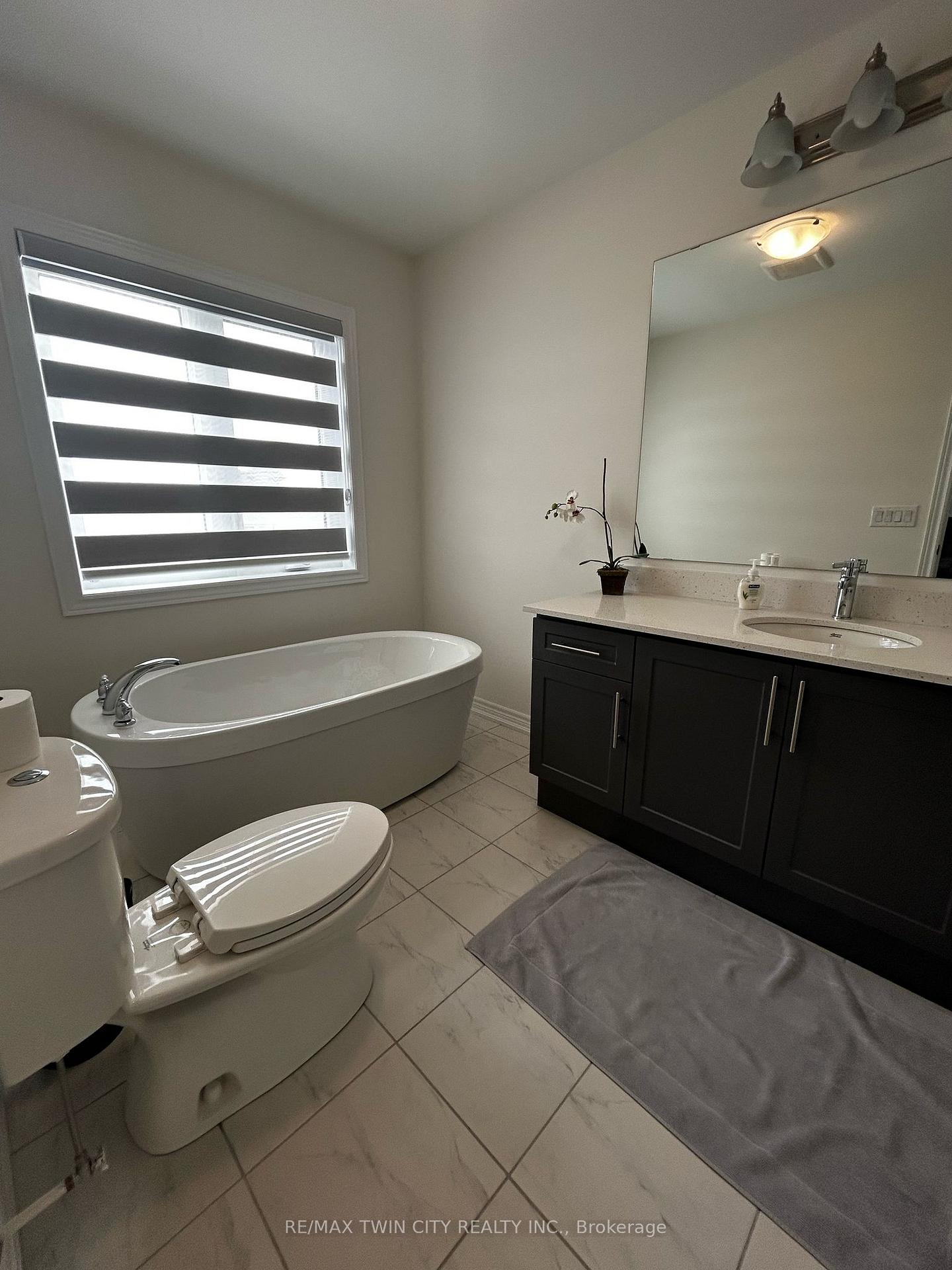 Photo 13 of 123 Broadacre Drive, Kitchener, Huron Park — HOMEH